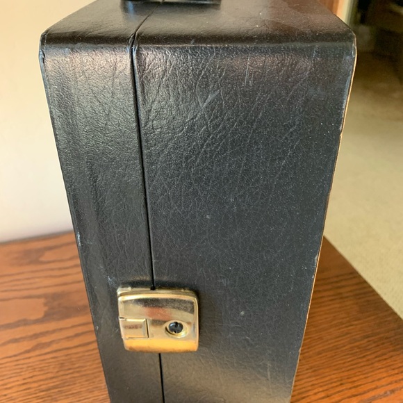 TRAV-L-BAR In Suitcase For Four Guests in Silver With Serving Tray, Bar Utensils - Picture 11 of 17